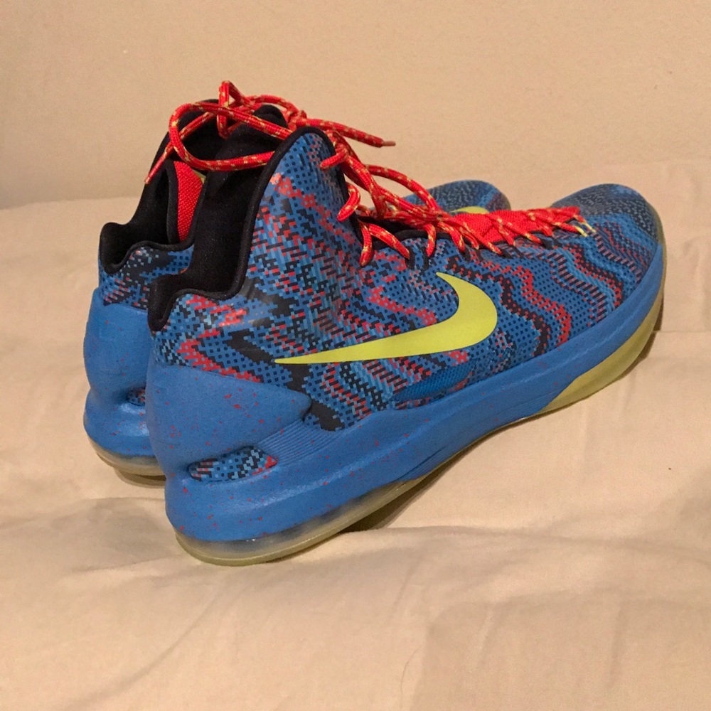 KD V Christmas