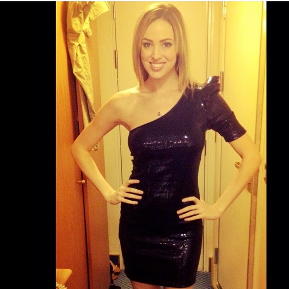 Sequins dress - Picture 2 of 3