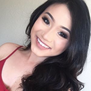 Meet your Posher, Lily