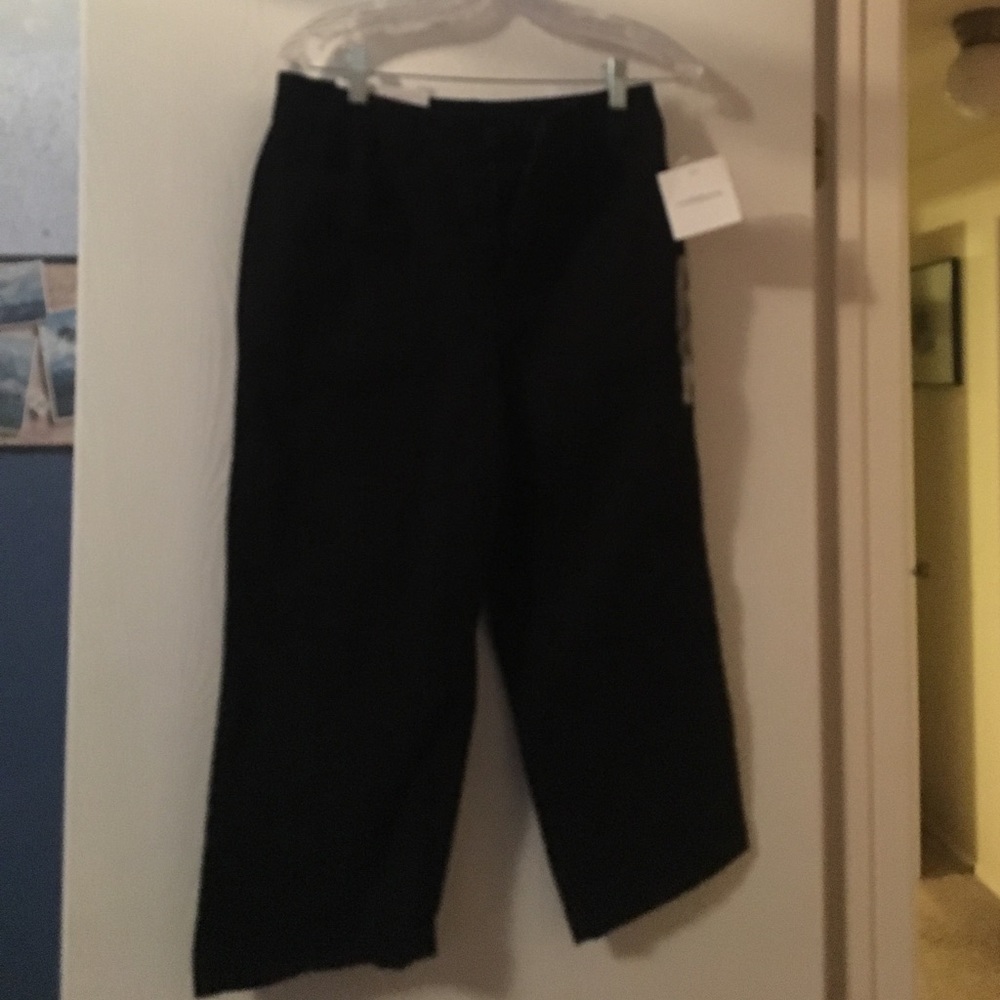 Black Capris