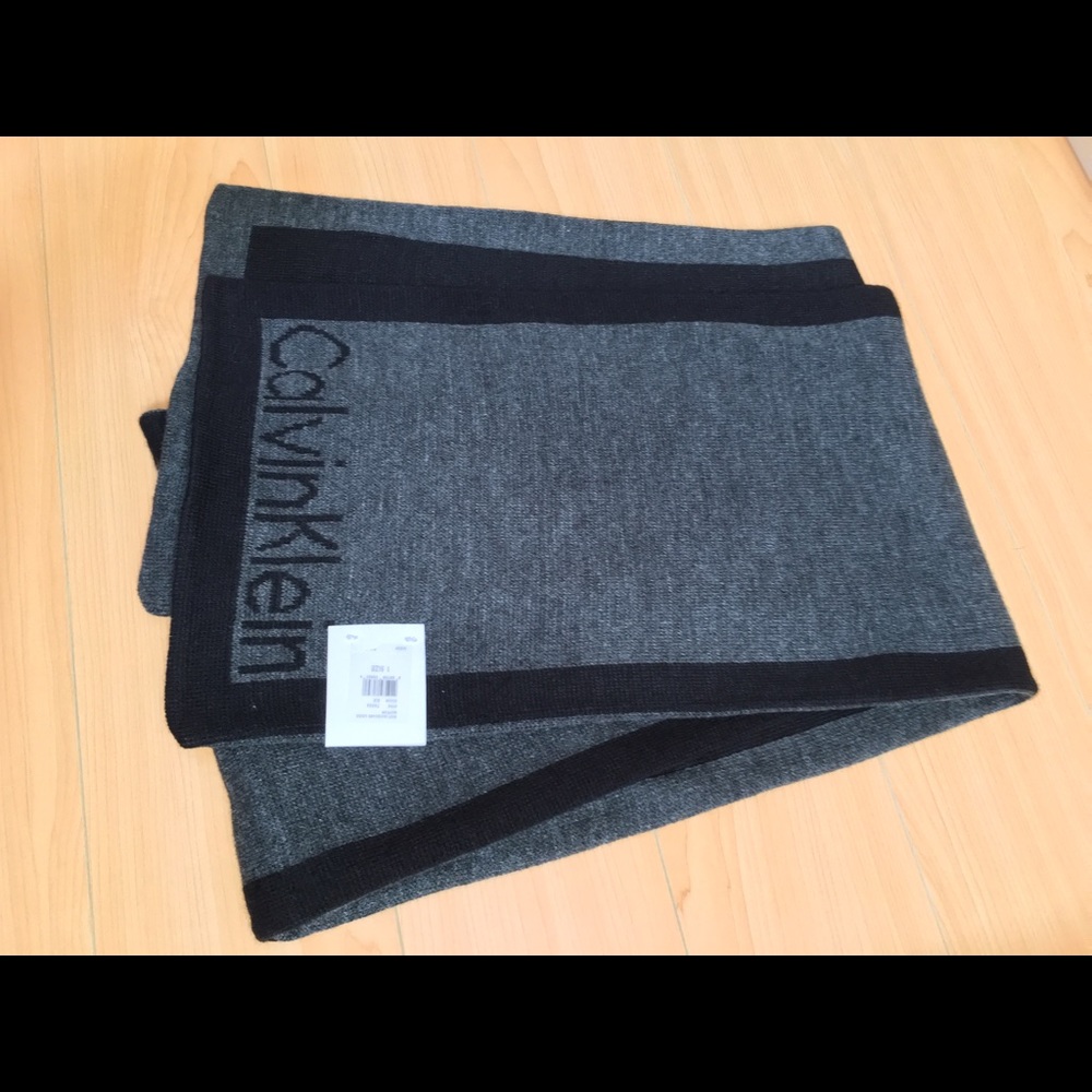 Calvin Klein scarf