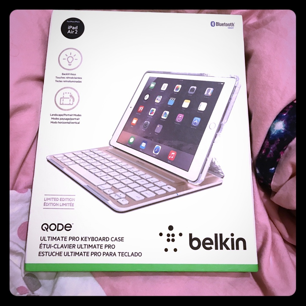 iPad Air 2 belkin keyboard case in gold