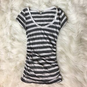 GUESS gray and white fitted v-neck tee