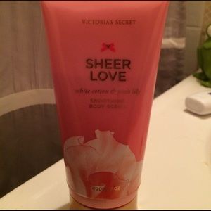 Victoria's Secret sheer love smoothing body scrub