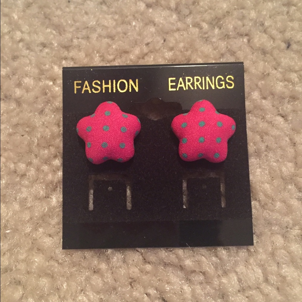 (Set of 2 Pairs) Dotted star earrings