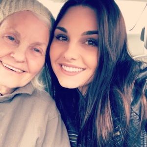 Meet your Posher, Celeste