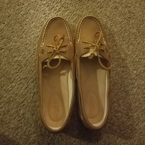 Sperry loafers only worn twice