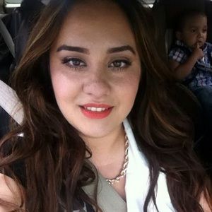 Meet your Posher, Noemi