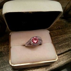Beautiful .925 sterling silver ring.pink Topaz