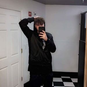 Meet your Posher, Tyler