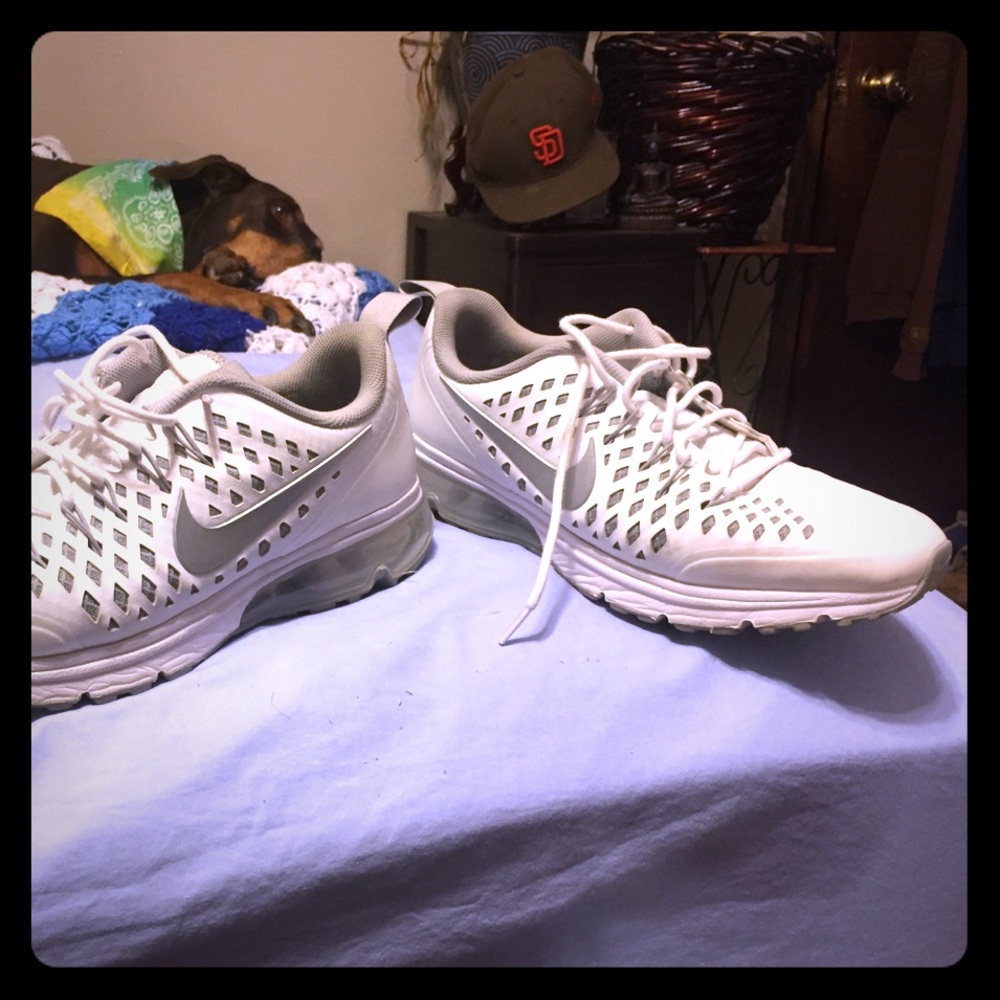 New Nike finger traps