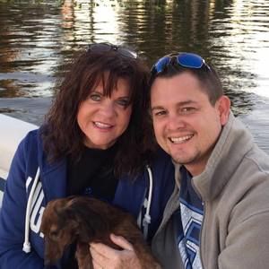 Meet your Posher, Lois