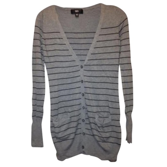 Grey striped cardigan. Fits bigger. - Picture 1 of 4