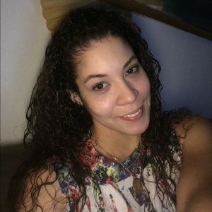 Meet your Posher, Leidy