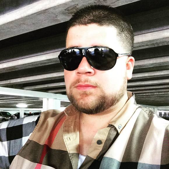 Meet your Posher, Raul - Picture 1 of 1