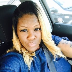 Meet your Posher, April