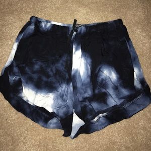 Brandy Melville loose fitting tie shorts