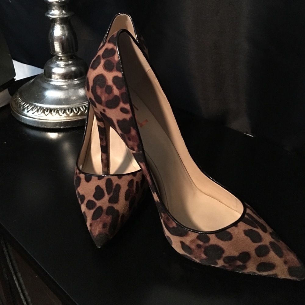 FSJ leopard high fashion heels!