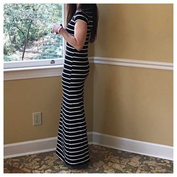 ✨LAST ONES SALE✨Striped maxi dress - Picture 6 of 8