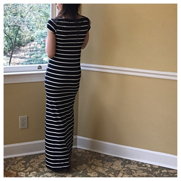 ✨LAST ONES SALE✨Striped maxi dress - Picture 7 of 8