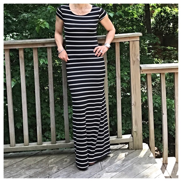Dresses & Skirts - ✨LAST ONES SALE✨Striped maxi dress