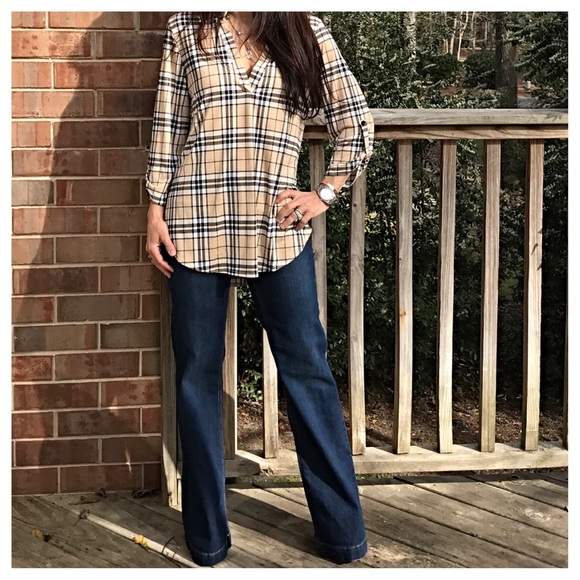 ✨LAST ONE✨plaid tunic top ONE HOUR SALE - Picture 2 of 5