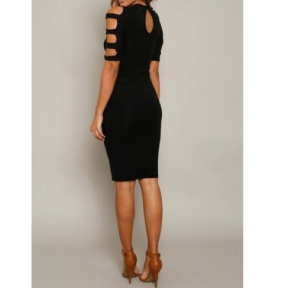 ✨LAST ONE✨black cutout sleeves midi dress - Picture 4 of 4