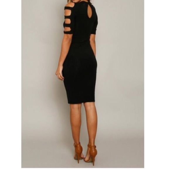 ✨LAST ONE✨black cutout sleeves midi dress - Picture 3 of 4