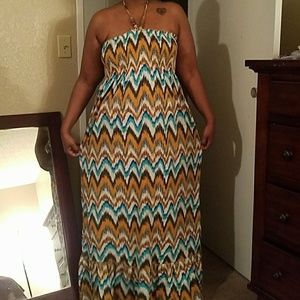 Long maxi dress - runs big