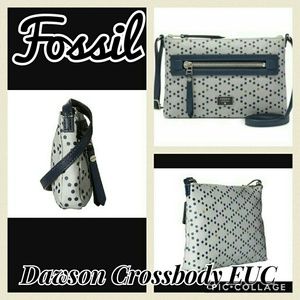 ⭐ Fossil Dawson Crossbody EUC! FREE GIFT! 💕