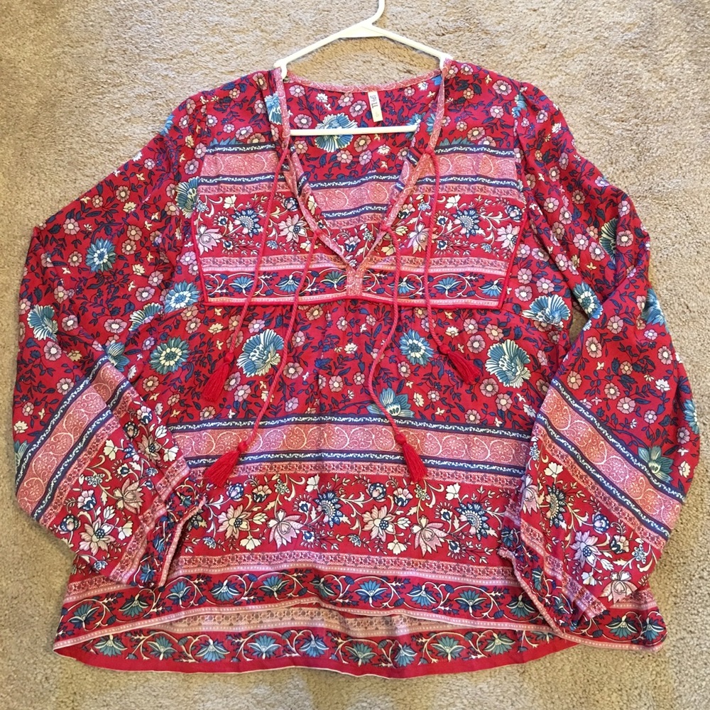 NWOT Spell top