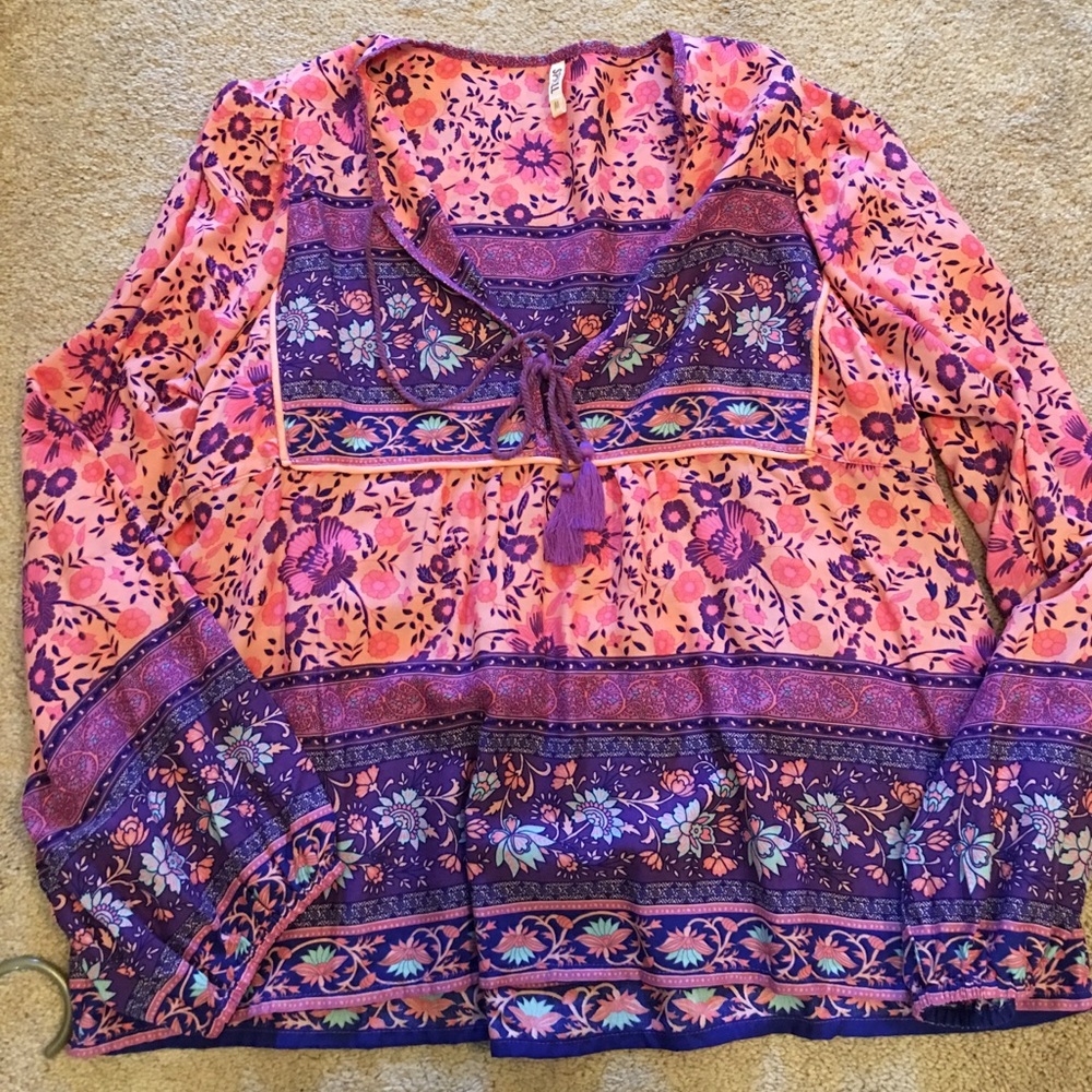NWOT Spell top
