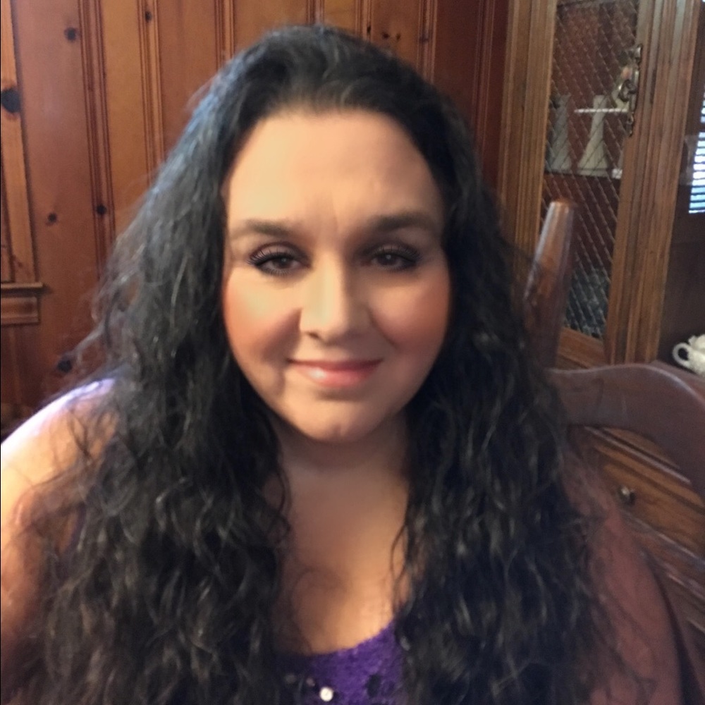 Meet your Posher, Maria