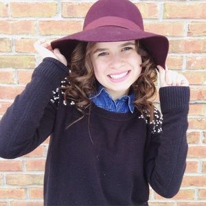 Meet your Posher, Madelyn