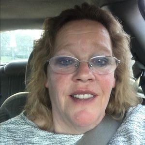 Meet your Posher, Lori