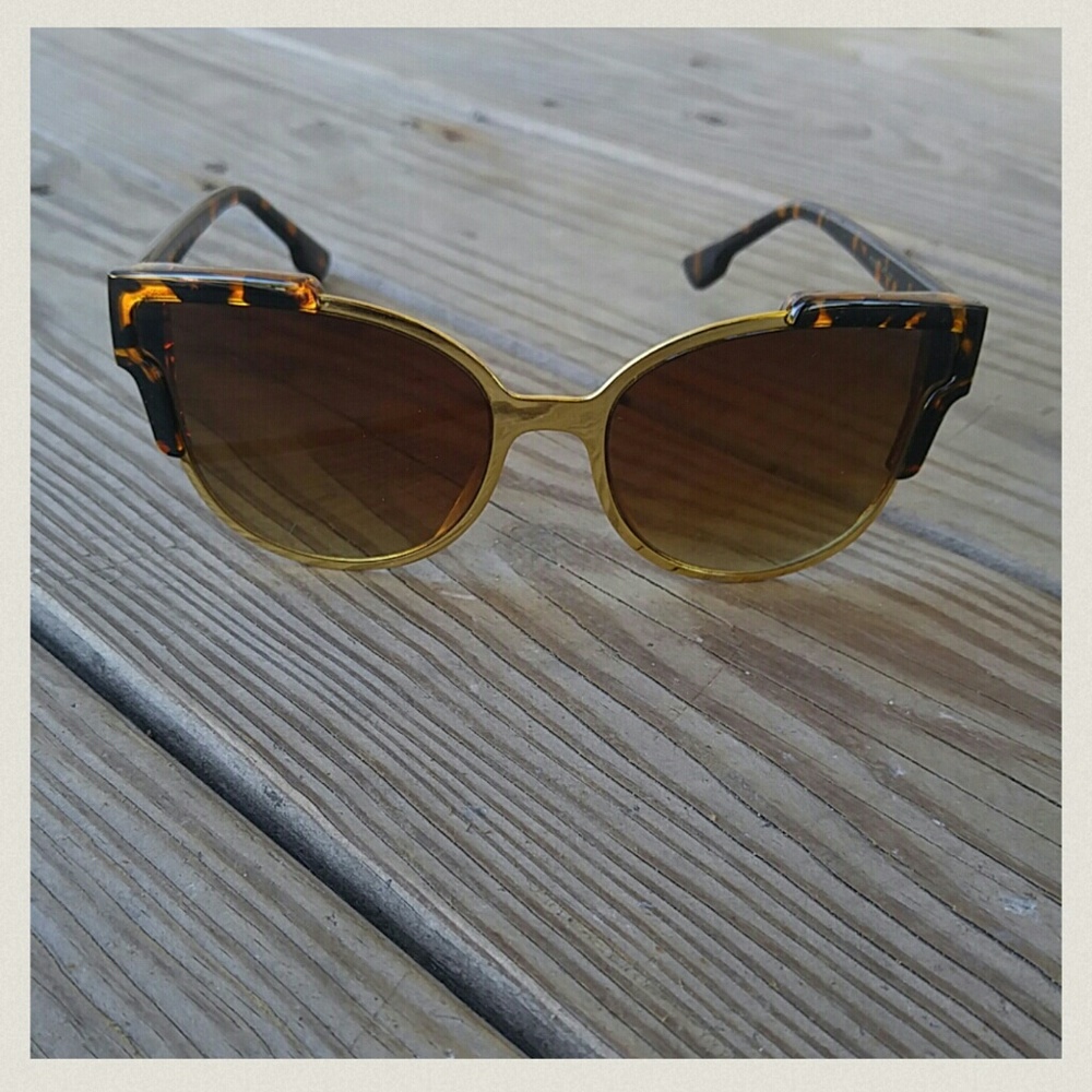 Fashion cateye sunglasses