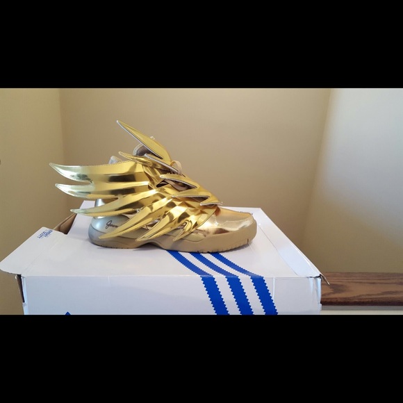 adidas goldwing