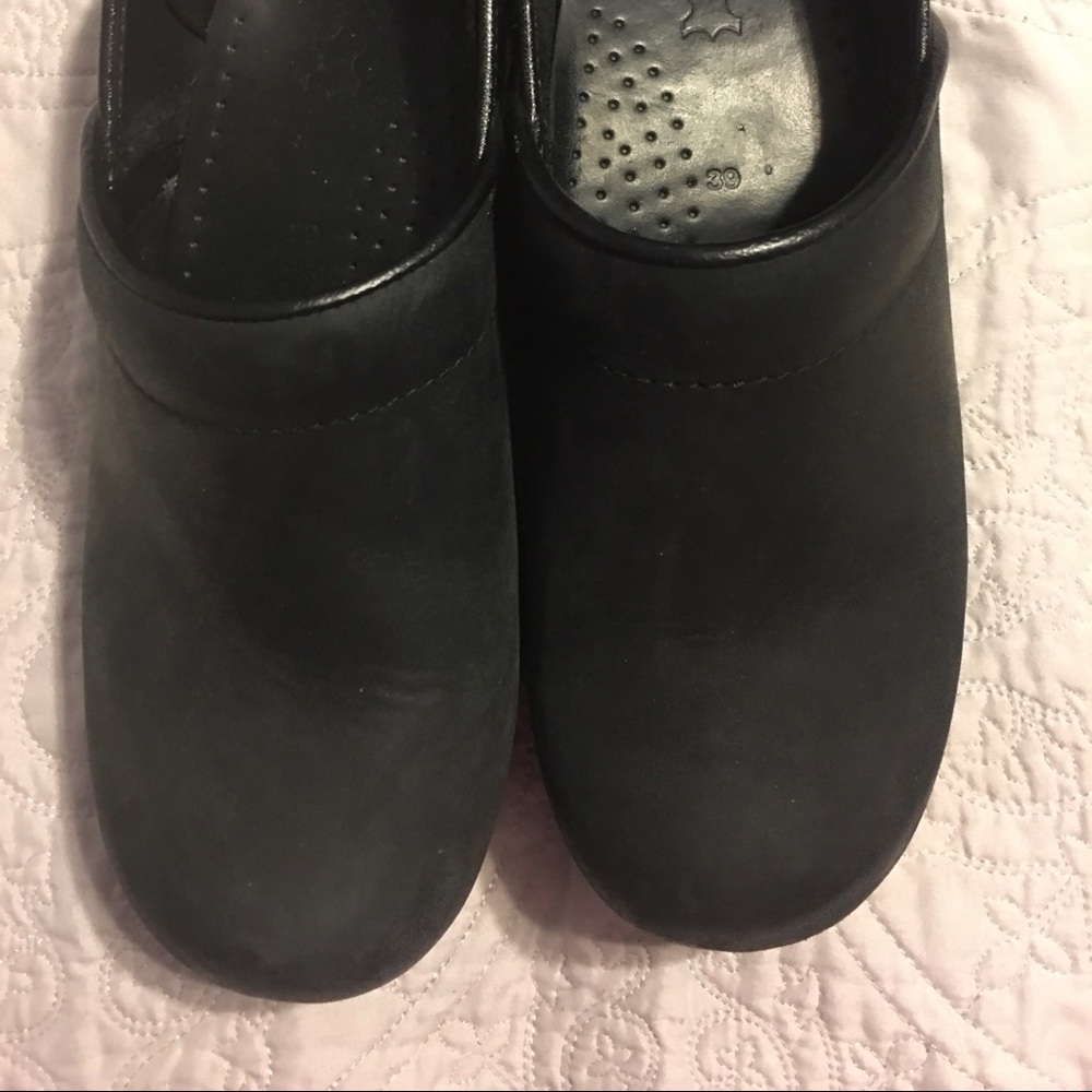 Dansko clogs 39