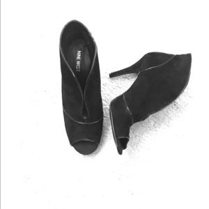 Nine West open toed bootie 9/ 1/2