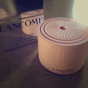 BNIB Lancome Rose Highlighter