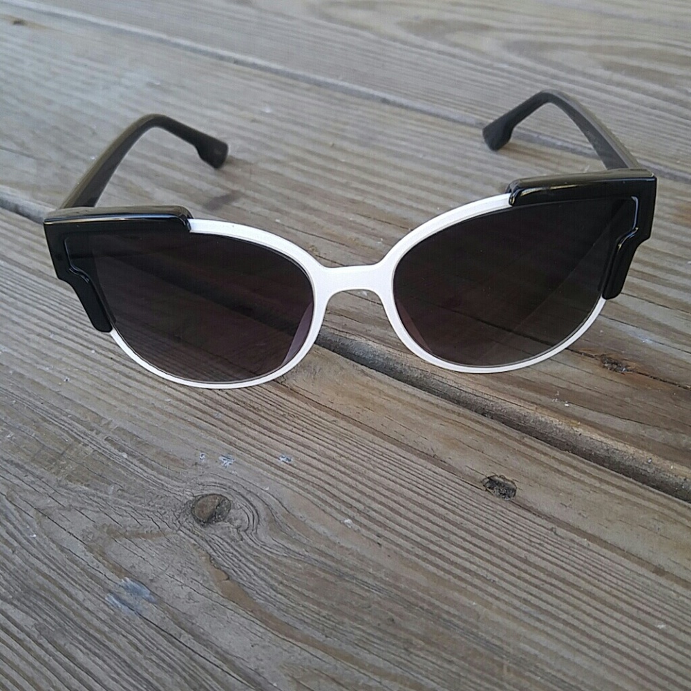 Fashion cateye sunglasses