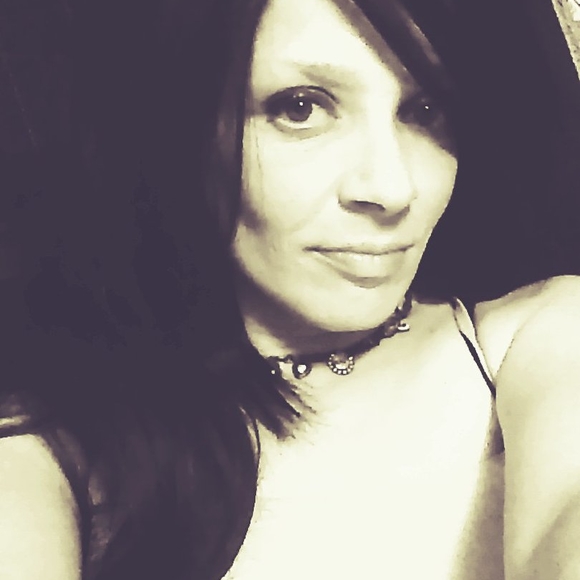 Meet your Posher, Kylene - Picture 1 of 1