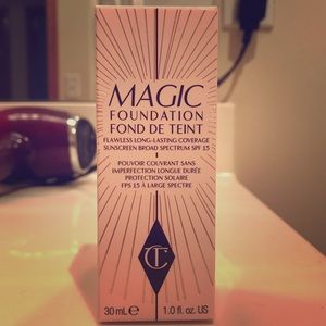Charlotte Tilbury Magic Foundation in 7 Medium