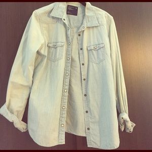 Denim shirt with light wash. American Eagle