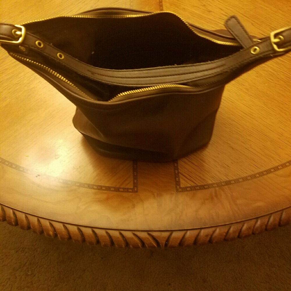 Coach Purse dark brown (chocolate color) - Picture 4 of 8