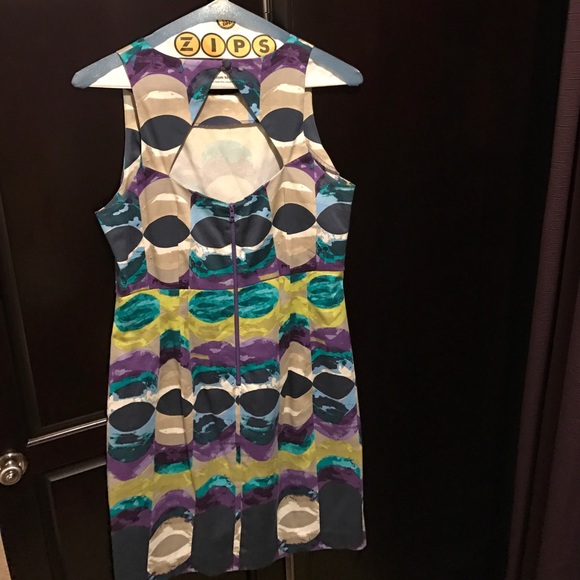 Dress - Picture 2 of 2