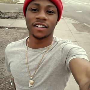 Meet your Posher, Derrick