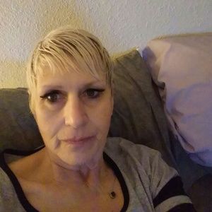 Meet your Posher, Linda
