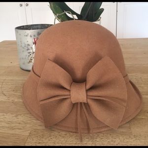 Adorable Jessica Simpson hat!