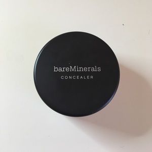 BRAND NEW bare minerals powder concealer in Bisque